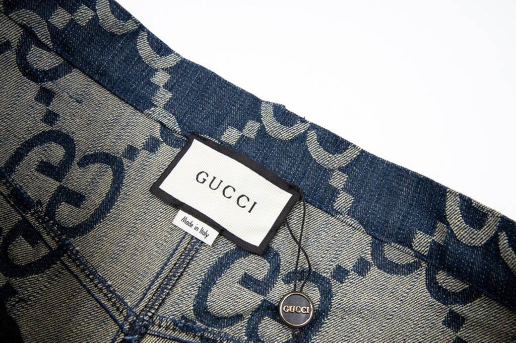 Gucc* shorts
